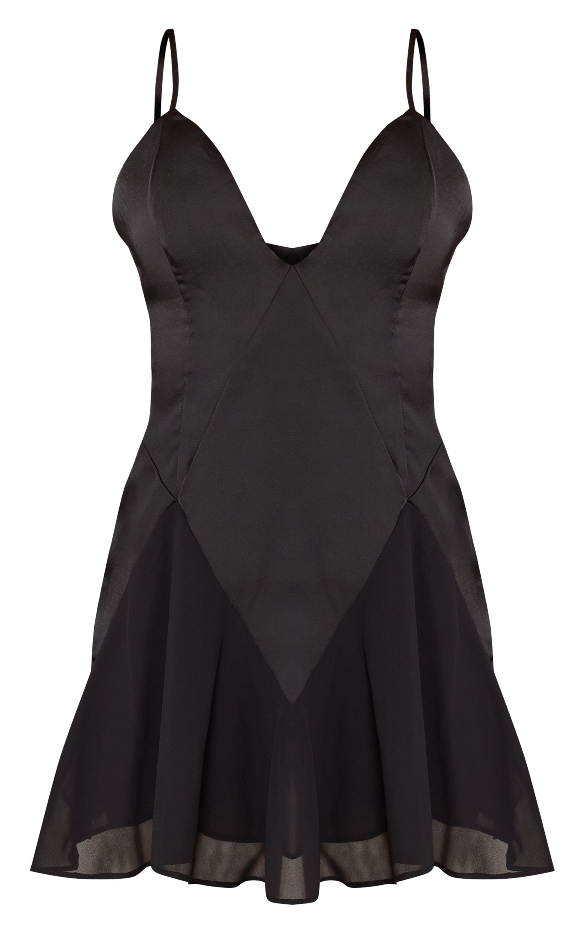 https://mediahub.prettylittlething.com/cno8888_black_xl_4