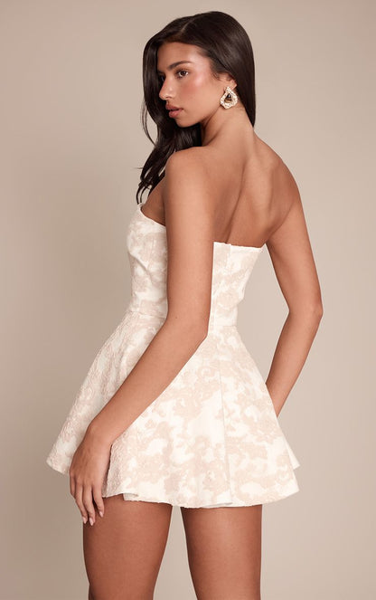 https://mediahub.prettylittlething.com/cno8938_cream_xl_1
