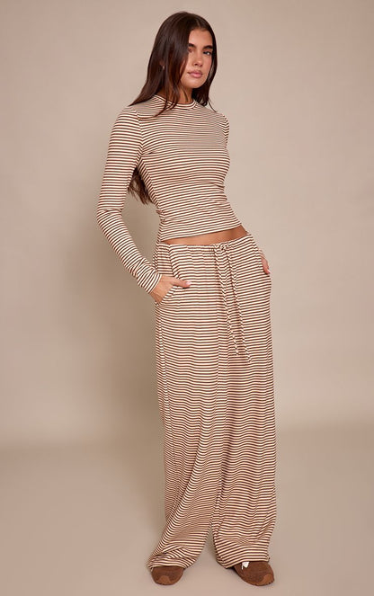 https://mediahub.prettylittlething.com/cno9119_sand_xl_2