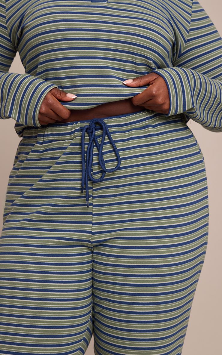 https://mediahub.prettylittlething.com/cno9343_green_xl_3