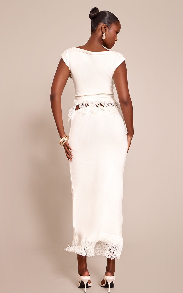 https://mediahub.prettylittlething.com/cno9405_cream_xl_2