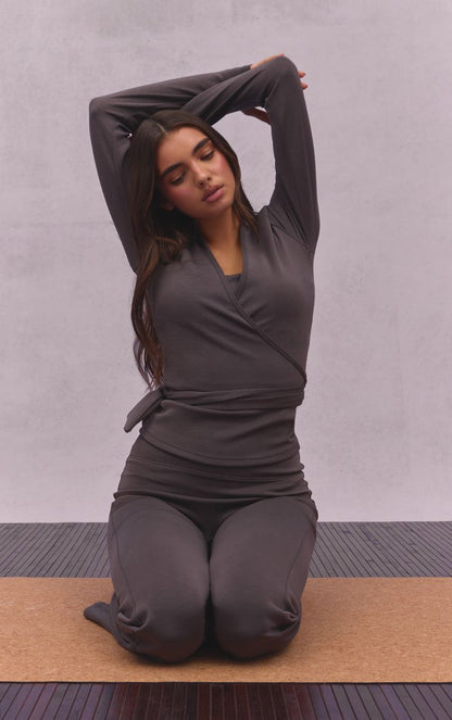 https://mediahub.prettylittlething.com/cno9428_charcoal_xl_2