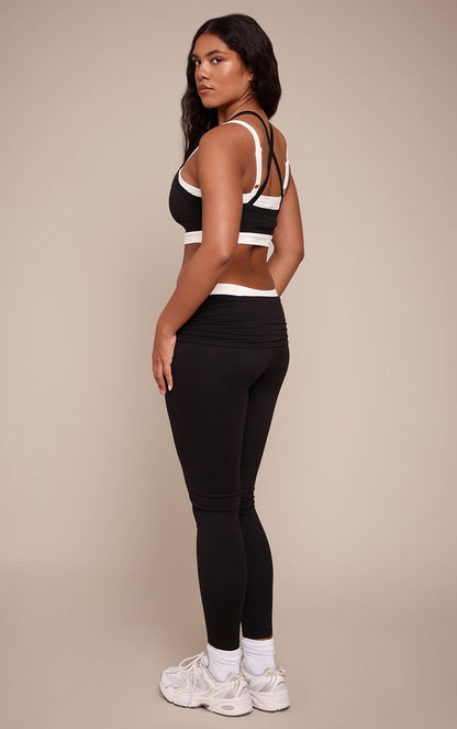 https://mediahub.prettylittlething.com/cno9449_black_xl_2