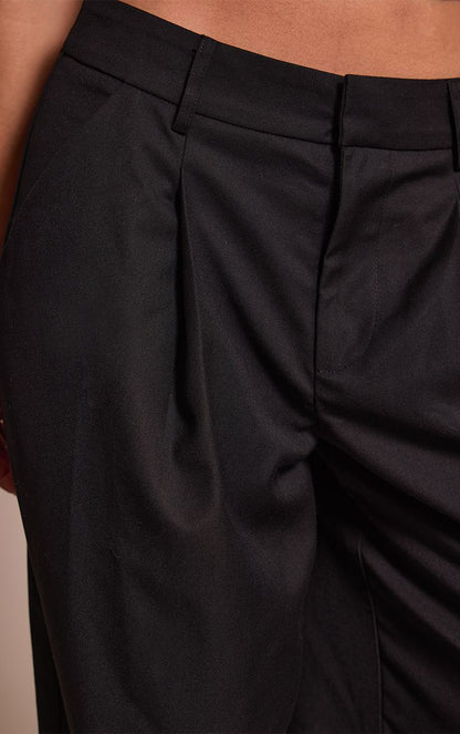 https://mediahub.prettylittlething.com/cno9795_black_xl_3