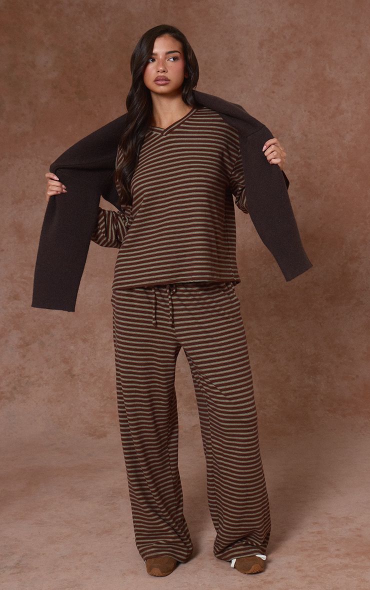 https://mediahub.prettylittlething.com/cnp0045_chocolate_xl_2