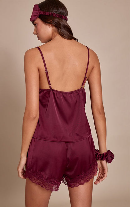 https://mediahub.prettylittlething.com/cnp0227_burgundy_xl_2