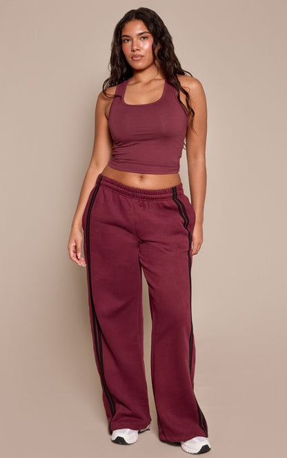 https://mediahub.prettylittlething.com/cnp0358_burgundy_xl_2