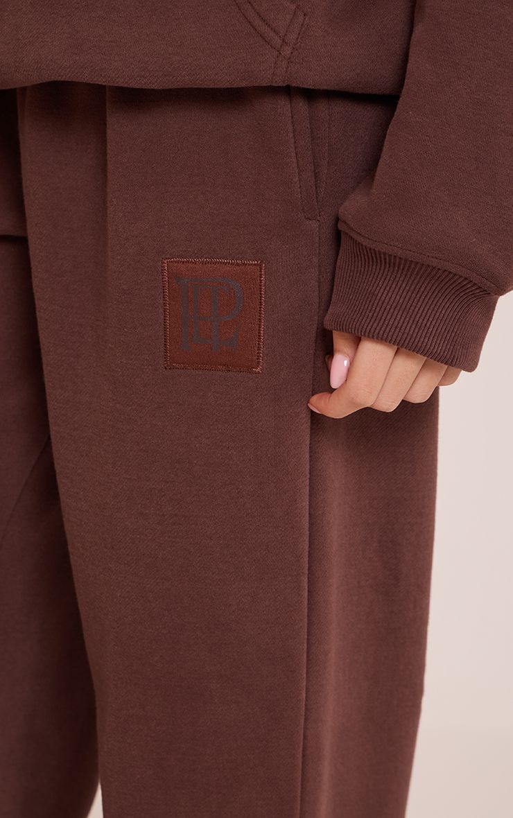 https://mediahub.prettylittlething.com/cnp0454_chocolate_xl_3