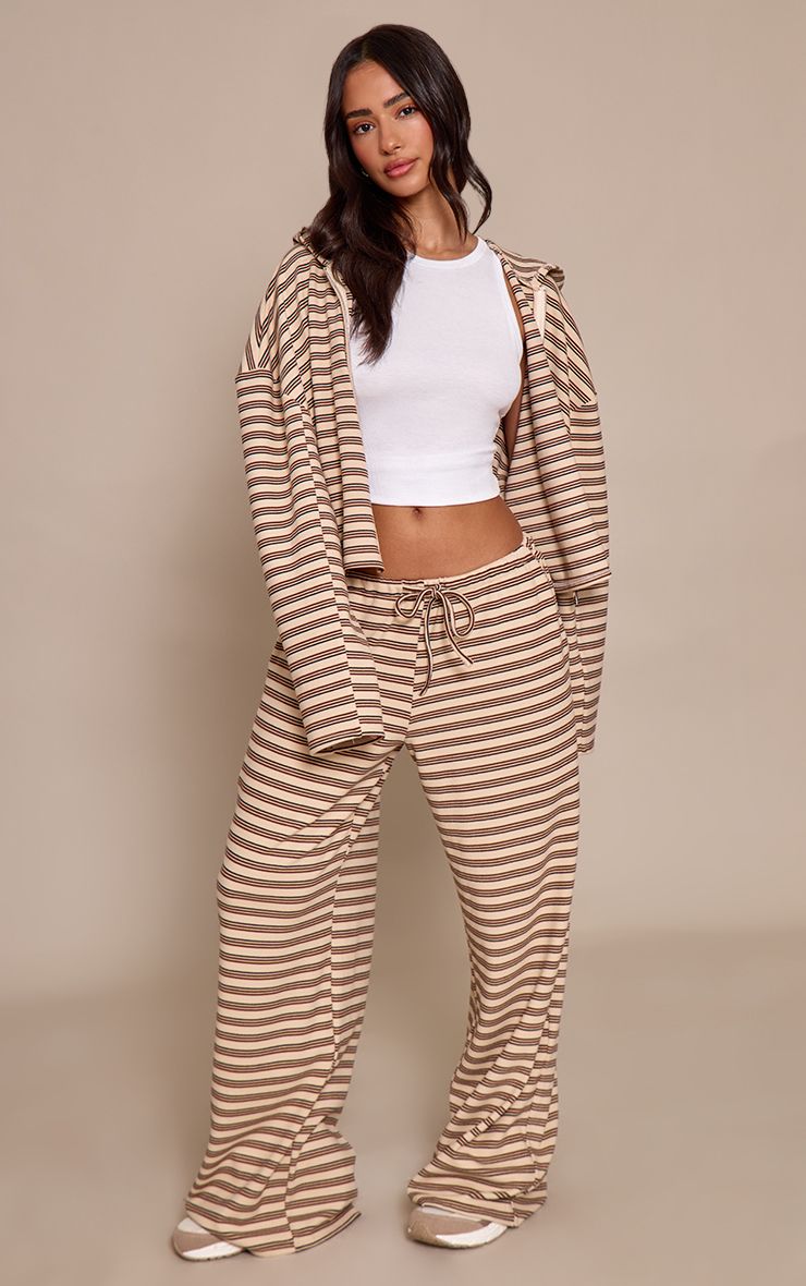 https://mediahub.prettylittlething.com/cnp0684_true%20beige_xl_2