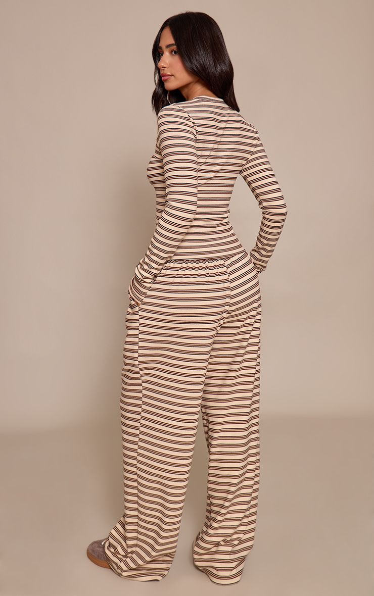 https://mediahub.prettylittlething.com/cnp0685_true%20beige_xl_2