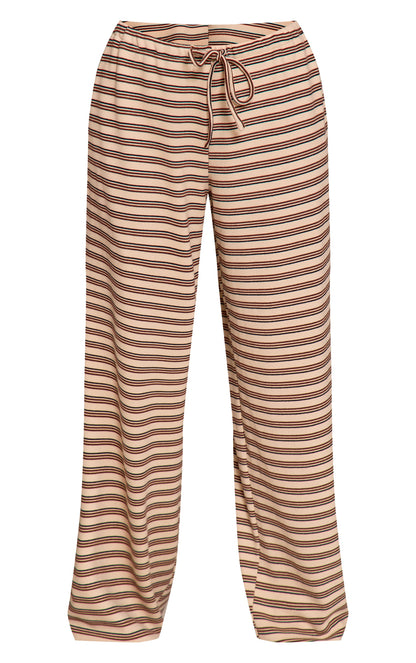 https://mediahub.prettylittlething.com/cnp0685_true%20beige_xl_4