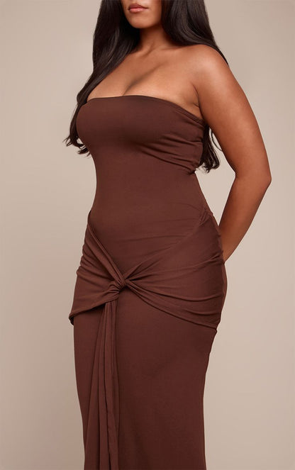 https://mediahub.prettylittlething.com/cnp0721_chocolate_xl_3