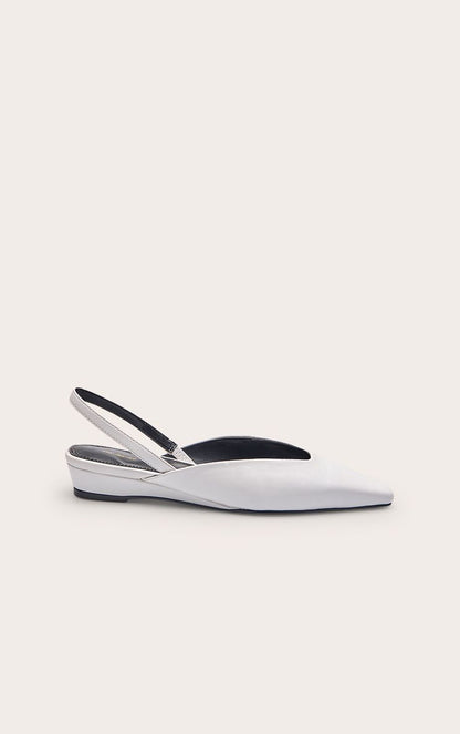 https://mediahub.prettylittlething.com/cnp0889_Cream_xl_1