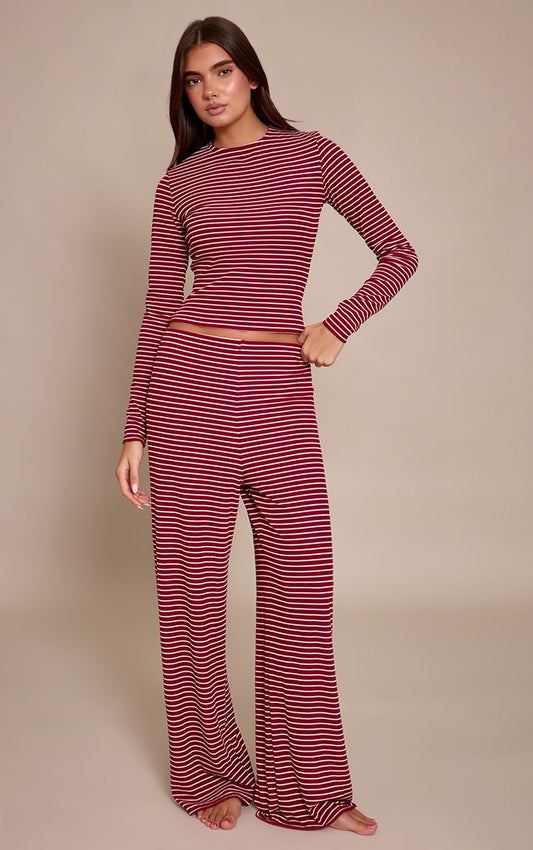 https://mediahub.prettylittlething.com/cnp1150_burgundy_xl