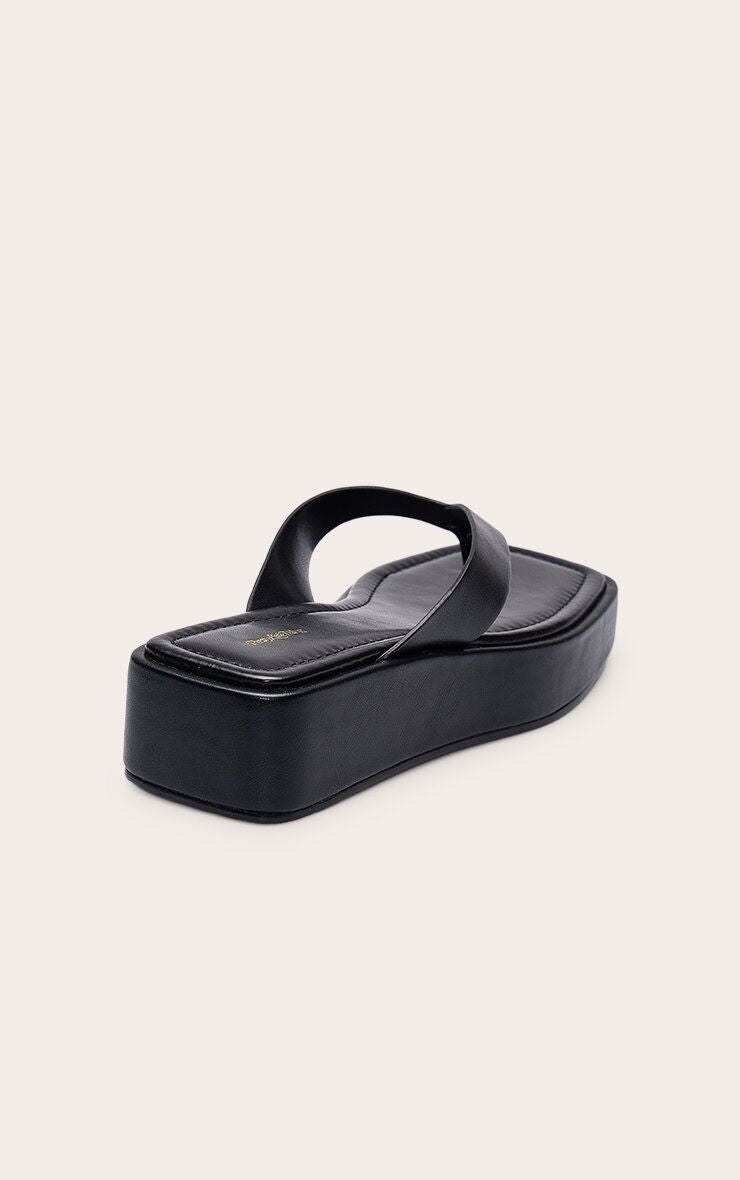 https://mediahub.prettylittlething.com/cnp1263_black_xl_5