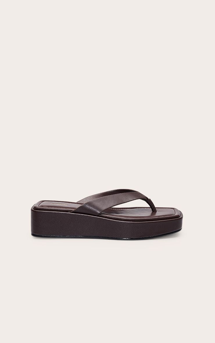 https://mediahub.prettylittlething.com/cnp1265_chocolate_xl_1