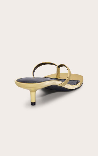 https://mediahub.prettylittlething.com/cnp1282_gold_xl_5