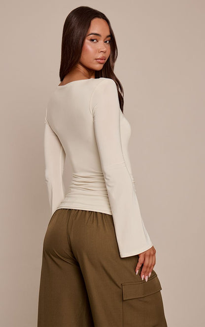 https://mediahub.prettylittlething.com/cnp1695_cream_xl_1