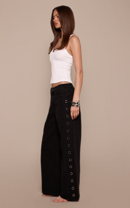 https://mediahub.prettylittlething.com/cnp1818_washed%20black_xl_1
