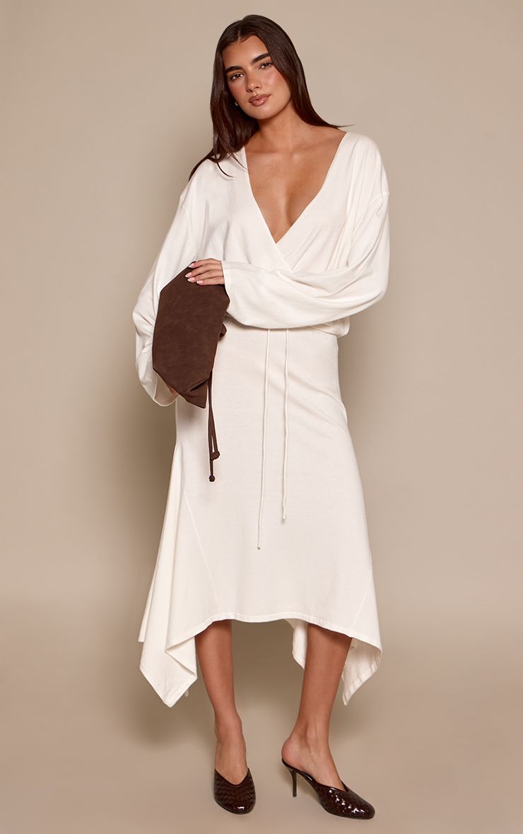 https://mediahub.prettylittlething.com/cnp1919_cream_xl_2