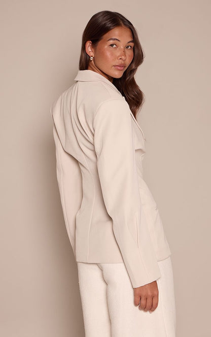 https://mediahub.prettylittlething.com/cnp1958_cream_xl_1