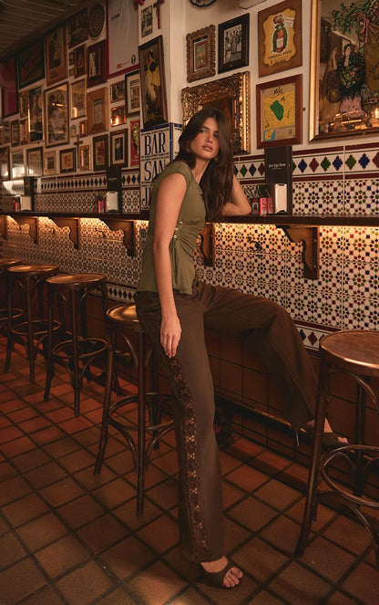 https://mediahub.prettylittlething.com/cnp2010_chocolate_xl