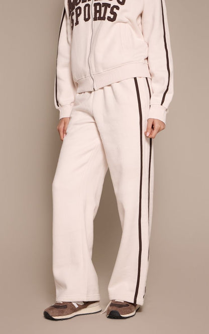 https://mediahub.prettylittlething.com/cnp2277_cream_xl_1