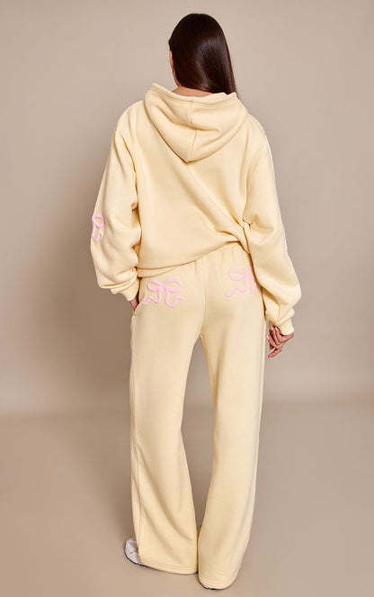 https://mediahub.prettylittlething.com/cnp2281_butter%20yellow_xl_2