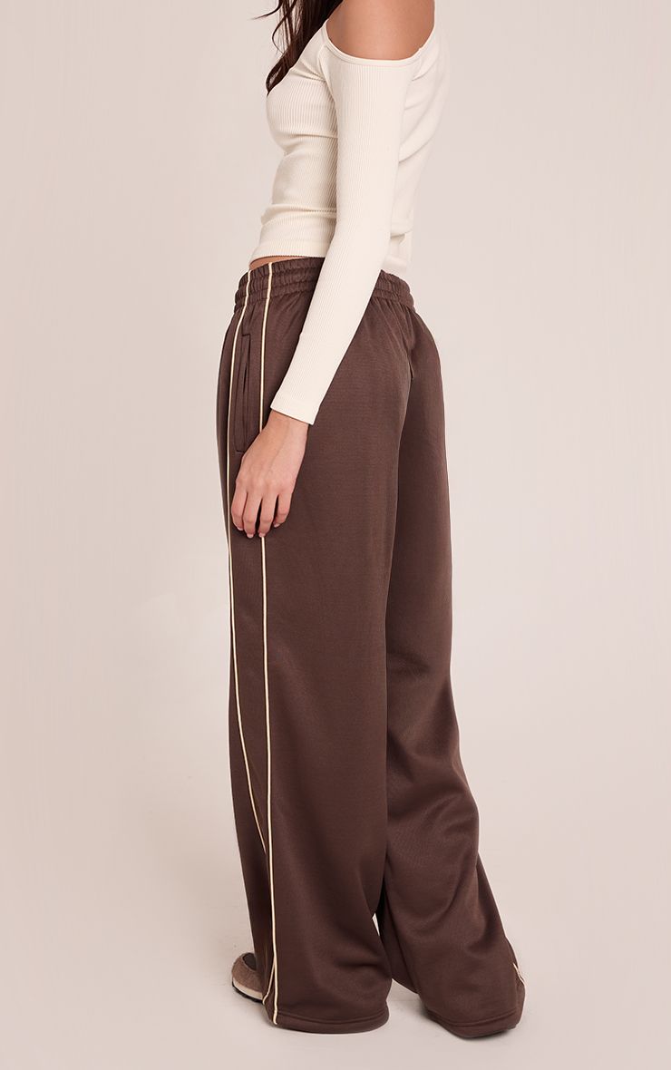 https://mediahub.prettylittlething.com/cnp2285_chocolate_xl_2