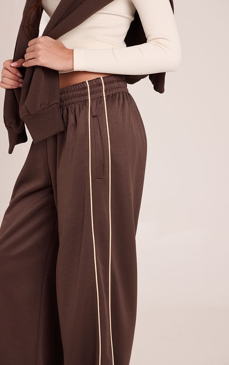 https://mediahub.prettylittlething.com/cnp2285_chocolate_xl_3