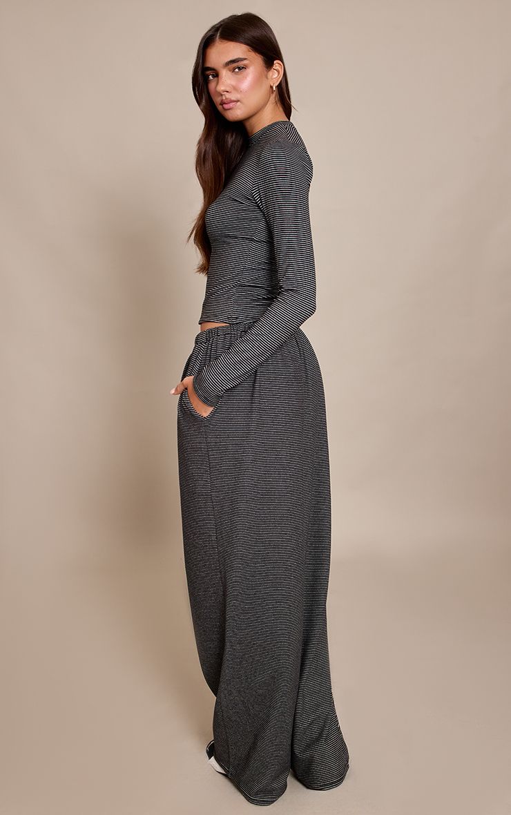 https://mediahub.prettylittlething.com/cnp2288_black_xl_2
