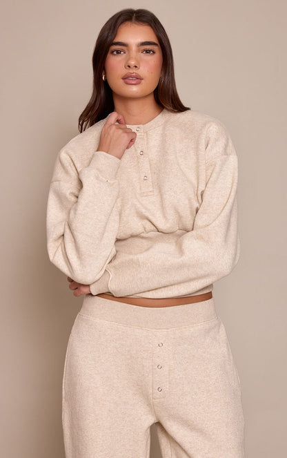 https://mediahub.prettylittlething.com/cnp2299_oatmeal_xl