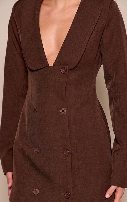 https://mediahub.prettylittlething.com/cnp2357_chocolate_xl_3