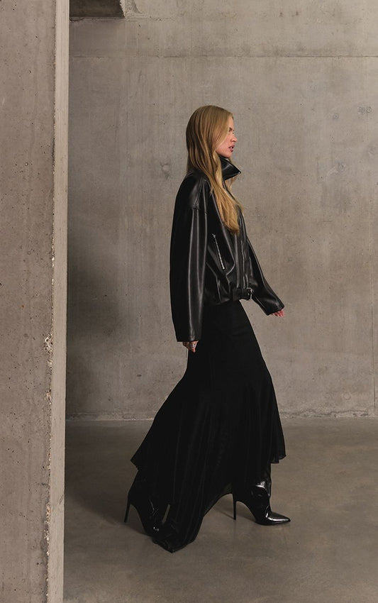 https://mediahub.prettylittlething.com/cnp2428_black_xl