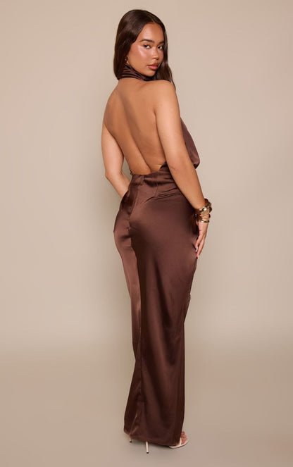 https://mediahub.prettylittlething.com/cnp2492_chocolate_xl_1
