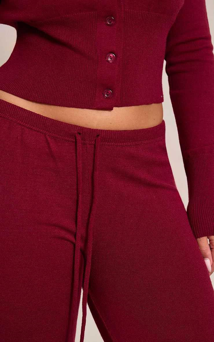 https://mediahub.prettylittlething.com/cnp2560_wine_xl_3