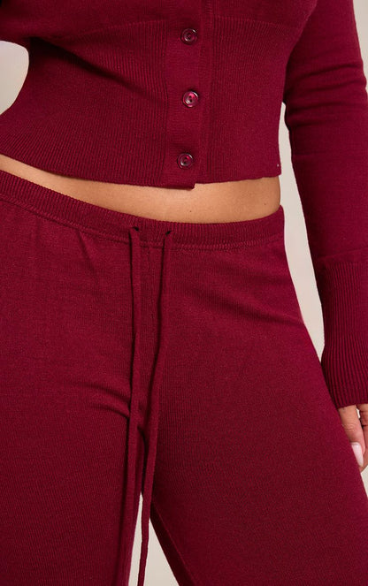 https://mediahub.prettylittlething.com/cnp2560_wine_xl_3