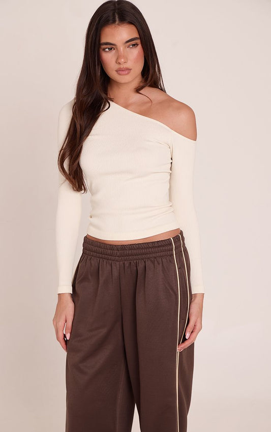 https://mediahub.prettylittlething.com/cnp2635_cream_xl