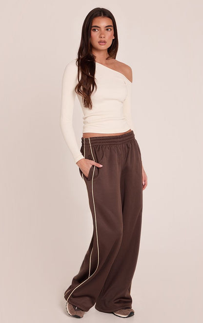 https://mediahub.prettylittlething.com/cnp2635_cream_xl_2