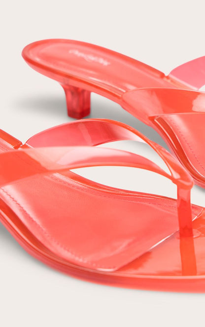 https://mediahub.prettylittlething.com/cnp2688_red_xl_4