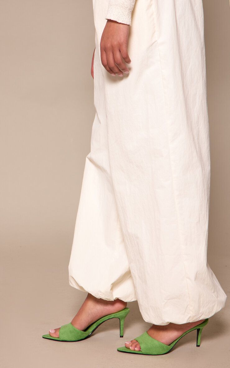 https://mediahub.prettylittlething.com/cnp2712_green_xl_1