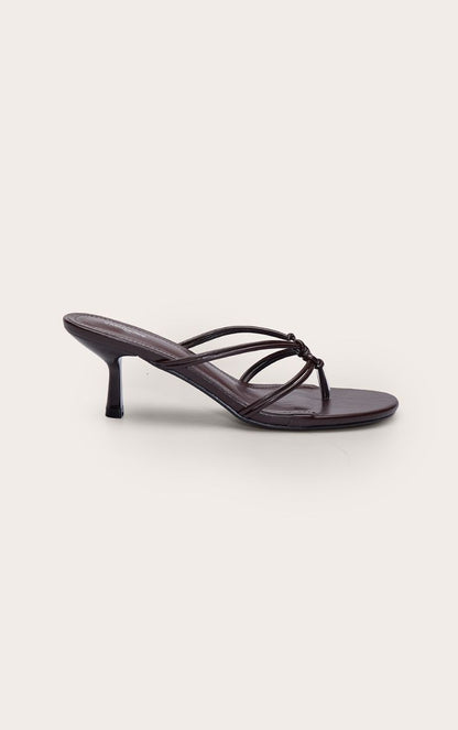 https://mediahub.prettylittlething.com/cnp2717_brown_xl_1