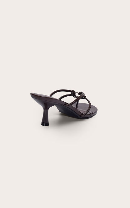 https://mediahub.prettylittlething.com/cnp2717_brown_xl_3