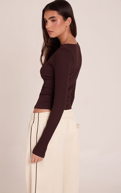 https://mediahub.prettylittlething.com/cnp2724_dark%20chocolate_xl_1