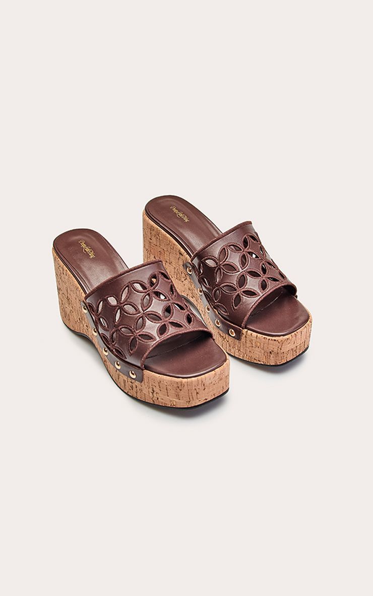 https://mediahub.prettylittlething.com/cnp2821_chocolate_xl_2