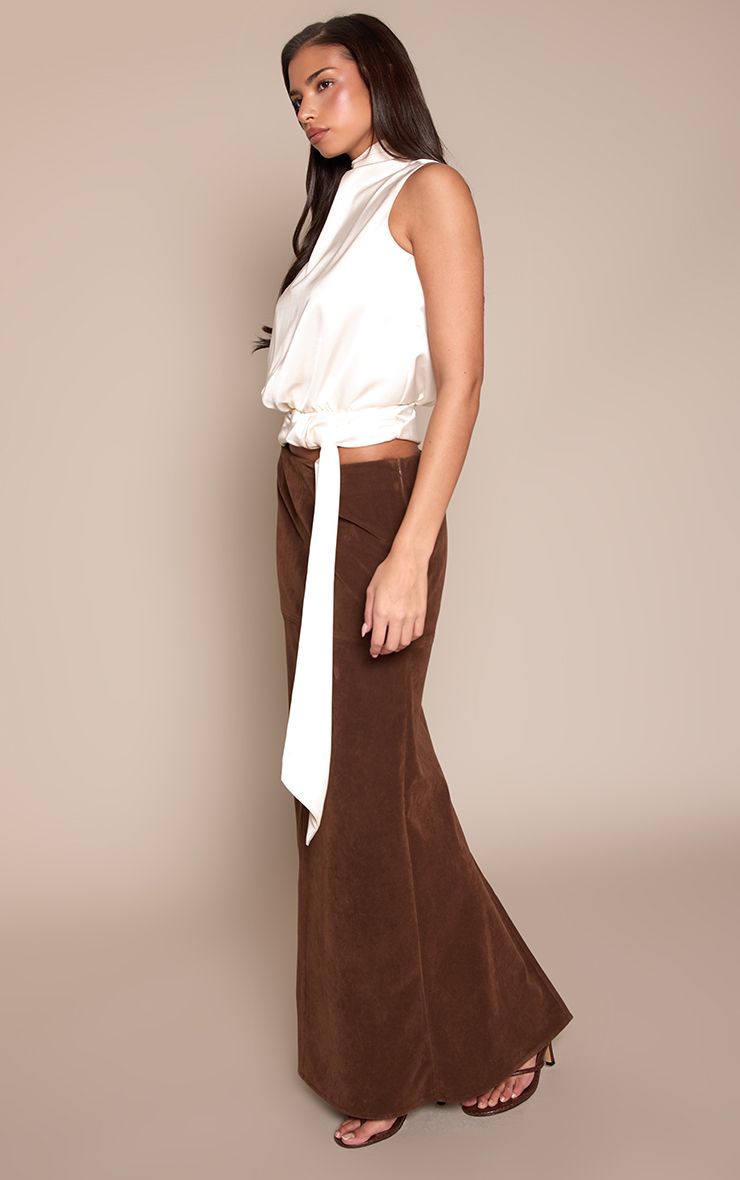 https://mediahub.prettylittlething.com/cnp2854_cream_xl_2