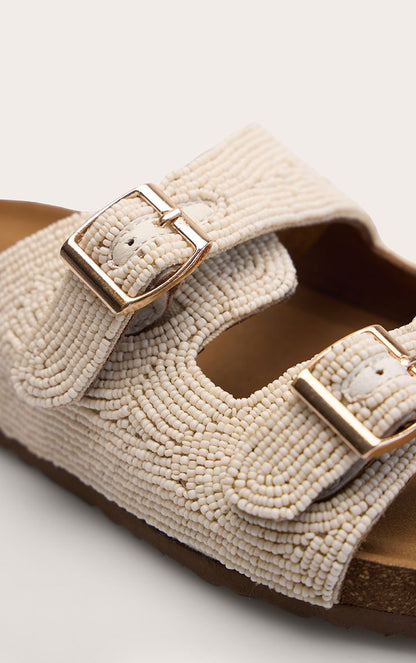 https://mediahub.prettylittlething.com/cnp2895_cream_xl_4