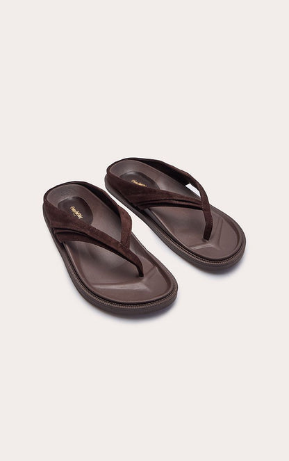 https://mediahub.prettylittlething.com/cnp2954_chocolate_xl_2