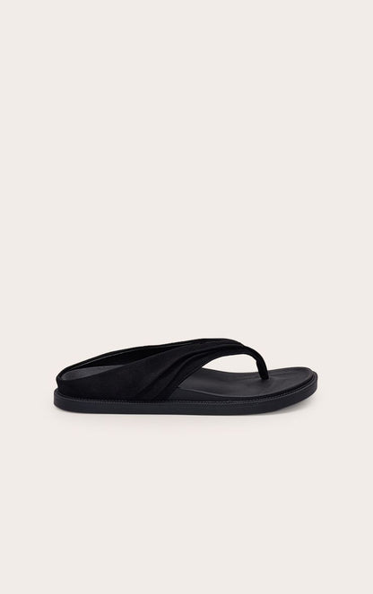 https://mediahub.prettylittlething.com/cnp2955_black_xl_1