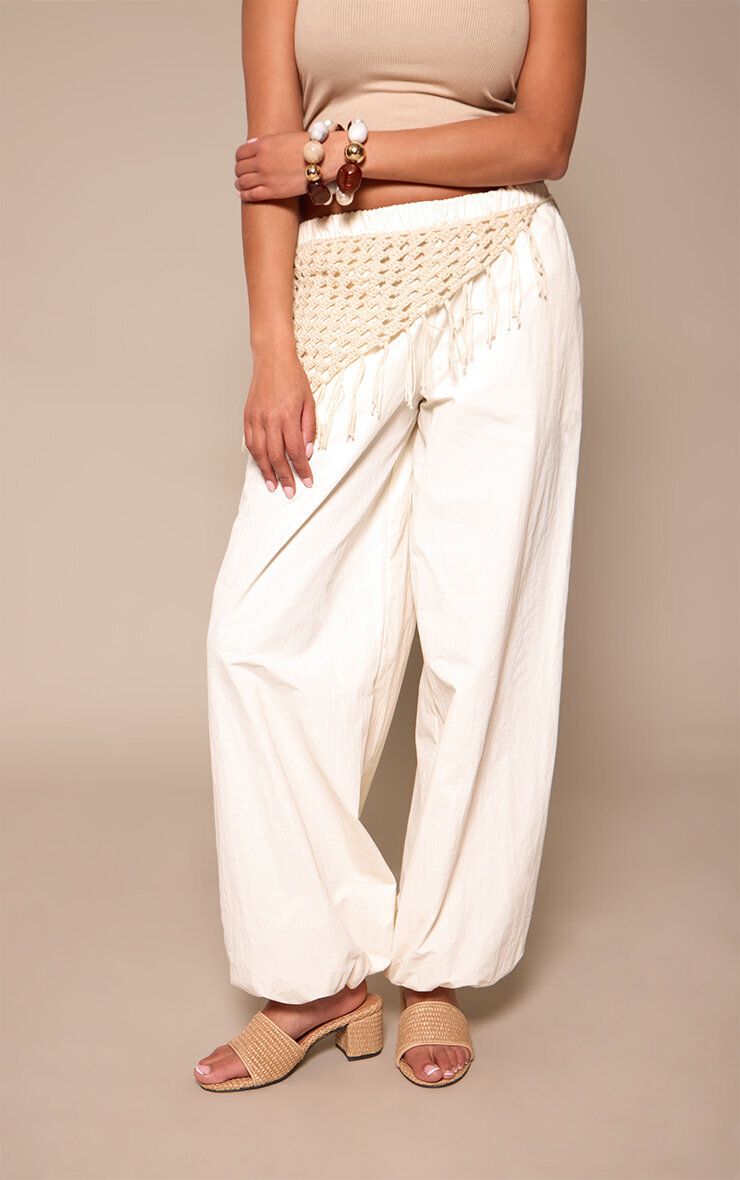 https://mediahub.prettylittlething.com/cnp2984_cream_xl_2